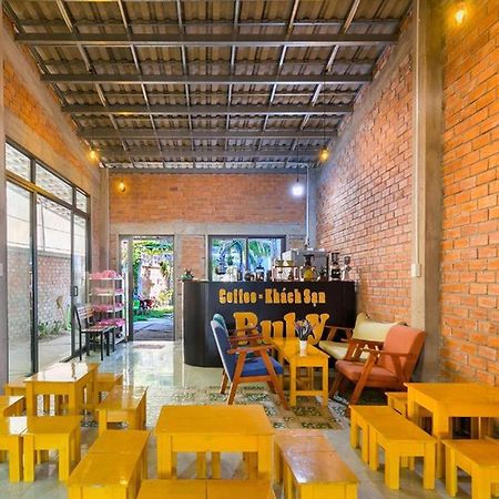 Ruby Hotel 두옹 동 외부 사진