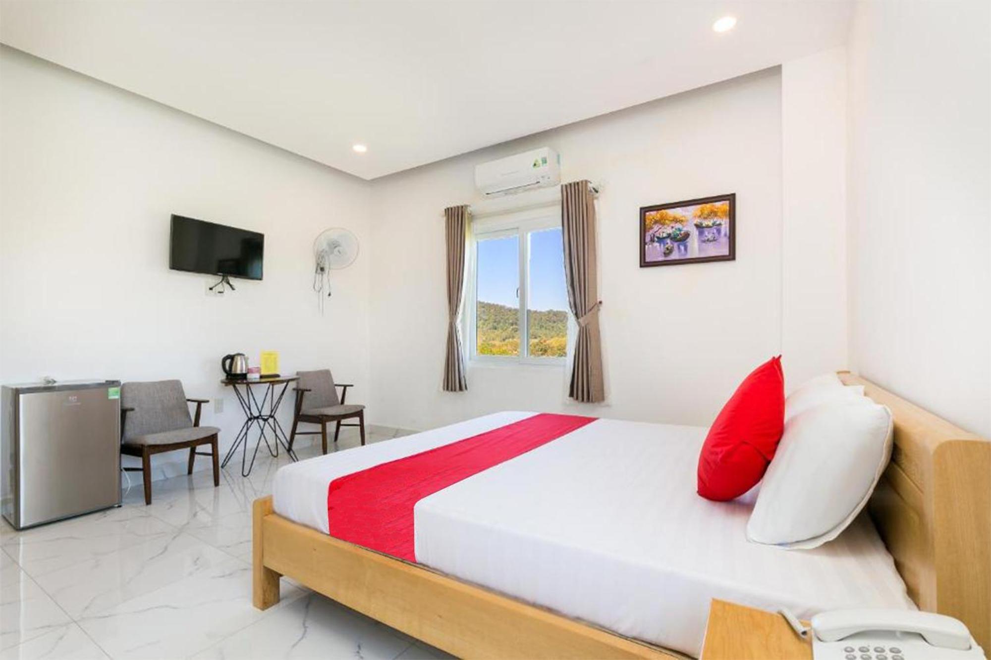 Ruby Hotel 두옹 동 외부 사진